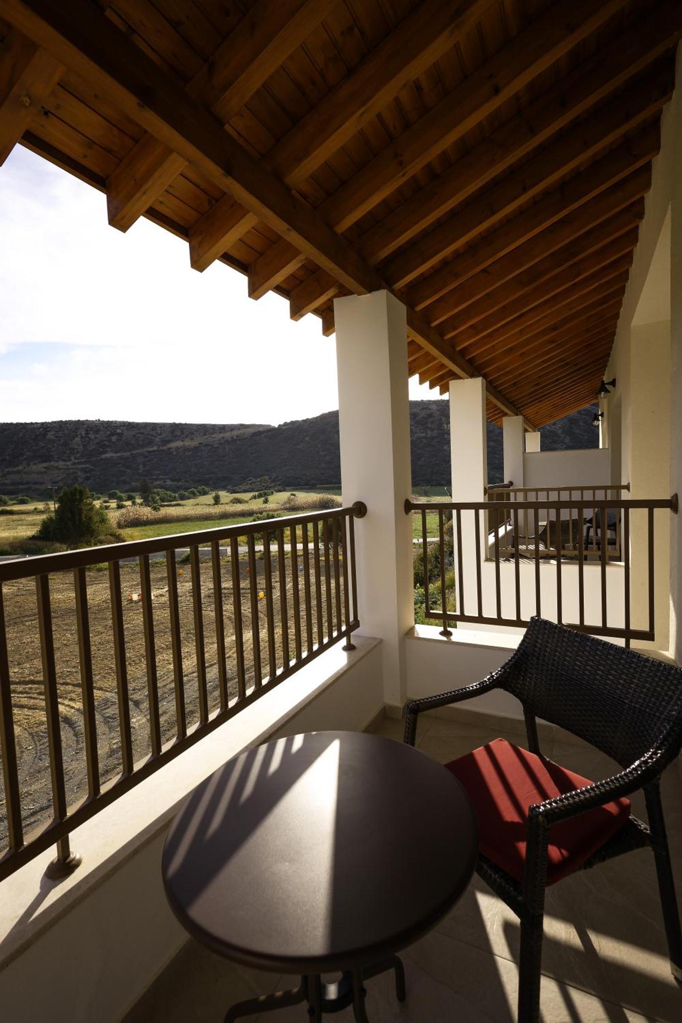 Vina Oliva Resort Pissouri Exteriör bild